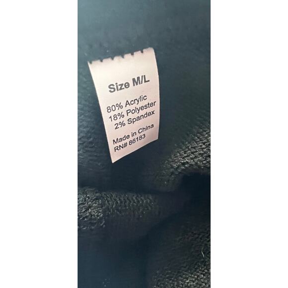 NWT SO Black Everyday Textured Capri Pull On Active Pant Legging Tights Size M/L - Picture 3 of 5